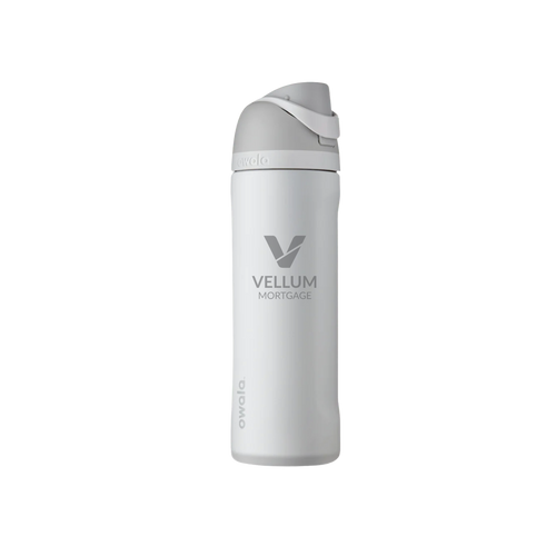 Owala FreeSip Water Bottle – 24 oz (Shy Marshmallow)
